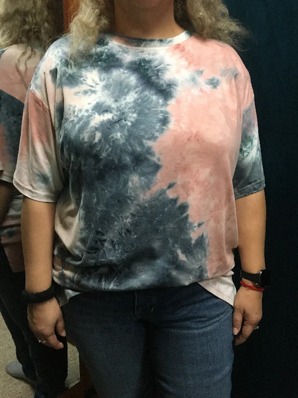 She And Sky Tie Dye Rose And Navy Boxy Plus T-Shirt